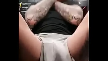 Preview 1 of Orignl Sex Sri Lankn - Pene super enorme haciendo ejercicios