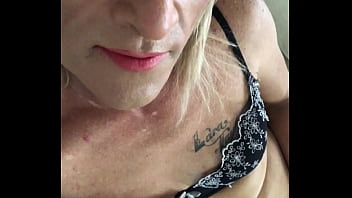 Preview 3 of Xxx Harsh - Candess Craig wabts to chat