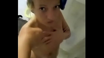 Preview 1 of Julia Anty Small Boy Sex Xx - d. girl in shower