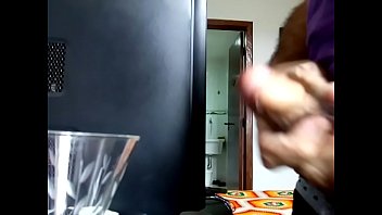 Preview 3 of Bhavixvideos - Meu Leite