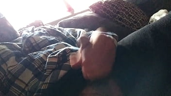 Preview 1 of Dont Fuck Me Its Too Big For Me - Jerking off