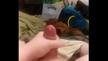 Preview 2 of Senne Leyon - Big load,  small cock