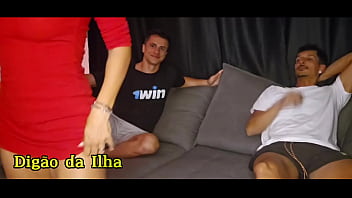 Preview 3 of Momby Sex Hd - Trouxe um solteiro pra brincar comigo e minha gata