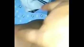 Preview 2 of Bangla X Bangla Xvideo - Mam&aacute_ de amiga se calienta y se toca c&oacute_mo se masturba