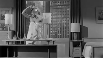 Preview 1 of New Ape Tiube Vidiyo - The Beginning of the End: Sexy Towel Girl