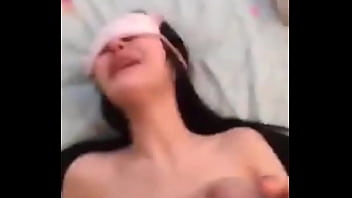 Preview 3 of Pounding Stop Mom - 高颜值美女被男友蒙住眼睛偷拍给网友看