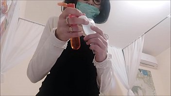 Preview 3 of Sleeping Lesbian Strapon Fucked - with the speculum I can proceed to the internal visit of the orifices