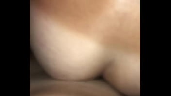 Preview 4 of Bate End Papa - Comendo passivo no banheiro da balada