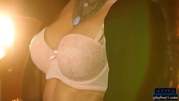 Preview 1 of Kinze Ass Xxx - Super hot MILF model Meghan Nicole full striptease
