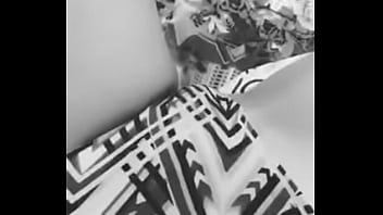 Preview 2 of Kimmy Gardin - Venezolana mojadita para mi