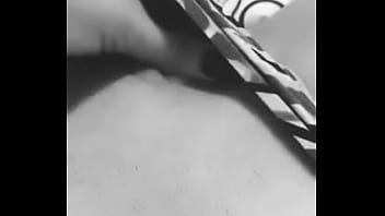 Preview 4 of Kimmy Gardin - Venezolana mojadita para mi