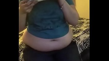Preview 1 of Xxxvid Hd - Gordinha que adora se exibir na cam.