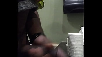 Preview 1 of Oma Hotel Granny Sex - Bee