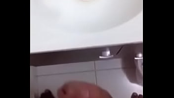 Preview 4 of Nl G Anna Porno - Novinho no banheiro