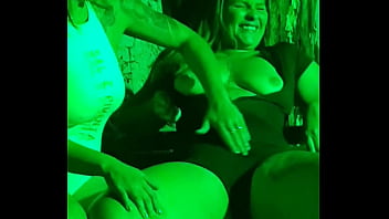 Preview 3 of Love And Xxx China - AS DO JOB SE PEGANDO DENTRO DO CABAR&Eacute_