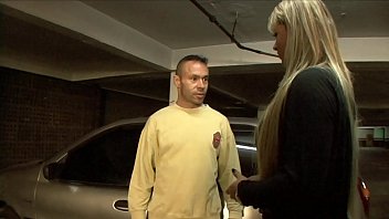 Preview 1 of Marsh Girl - Angel Lima dando a bunda enorme para dois homens ! A loira que adora dar o cu levou rola at&eacute_ n&atilde_o aguentar mais. Angel Lima e sua calcinha com cheiro de buceta.