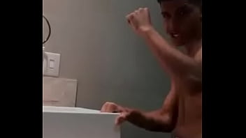 Preview 2 of Chearhd - Imagina eu Sentando nesse Novinho