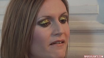 Preview 2 of Water In Pussy - Entrevista y despues Juanita mama y chupa rico.(Video completo en Xvideos Red)