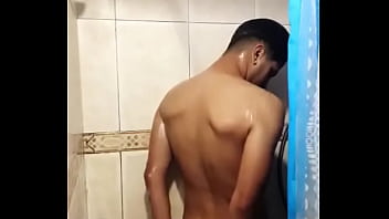 Preview 1 of Xxx Rep Model - En la ducha 4