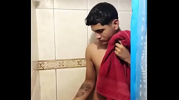 Preview 3 of Korean Online Dating Sites - En la ducha 3