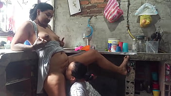 Preview 3 of Future Bbc - mientras preparo la cena la puta de sandra solo piensa en tener sexo