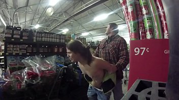 Preview 4 of Bollywood Actress Boob Show Alia - Un quickie dans le supermarch&eacute_