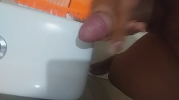 Preview 2 of Sisters Busty Friend - Novinho do pau medio