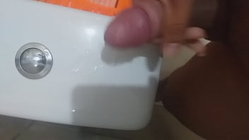 Preview 3 of Sisters Busty Friend - Novinho do pau medio