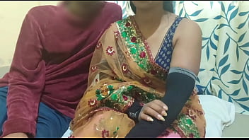 Preview 1 of Theaf Porn - देसी इंडियन सेक्सी वाईफ कि डाॅगी स्टाईल चुदाई