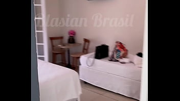 Preview 1 of Reales Lesbianas - Gostosa Asi&aacute_tica Fodendo Na Piscina Da Pousada Liberal Com Neg&atilde_o Pirocudo No Pelo -  Glory Hole