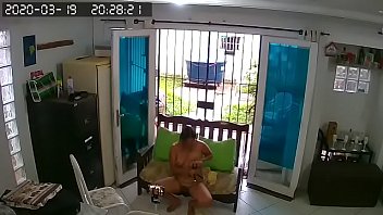 Preview 3 of Www Xxnxxxxx Com - minha esposa estava aparecendo com dinheiro ai eu coloquei uma camera em casa e flagrei a FDP