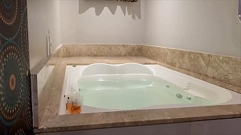 Preview 3 of Indian Xxc Young Aunty Videoshd - Engasgando na piroca,  melhor transar que chorar,  Durante quarentena covid19