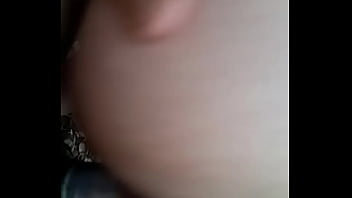 Preview 2 of Juju Salimeni Lambendo A Amiga - Compa de grindr 2 parte