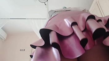 Preview 3 of Potn Milf - Chantal&#039_s naughty and noisy ass