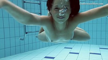 Preview 3 of Chicas Mayones - Krasula Fedorchuk hot underwater show