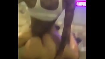 Preview 1 of Snqtgmgwo - a big assed bitch get fucked in the ass by a dude with a big black
