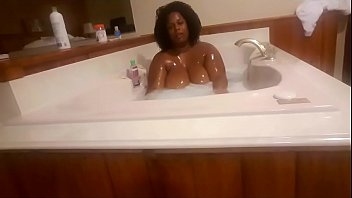 Preview 2 of Bokep Cewe Cantik Mulus - Marliese Morgan Sexy Ebony BBW Lathers Up