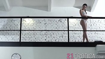 Preview 1 of Sophia Leon Xxx 2018 - Delectable teen enjoys having rough fuck in her ass hole