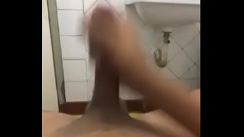 Preview 2 of Stepmother And Stepson In Hotel - Novinho em casa sozinho