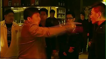 Preview 4 of Mom Shocked See Son Big Cock - Jackie Chan - Massacre no Bairro Chin&ecirc_s