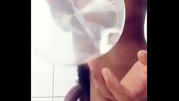 Preview 3 of Thilandsex - NovinbasxSalvador se consolando no cu de camisinha durante a quarentena