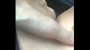 Preview 4 of Helly Mae Handjob Cum - Toda gozada na live dentro do carro