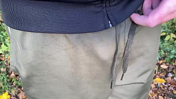 Preview 1 of Jav For Me Sleep - Neostinydick - Very small penis pissing in the public park [2024]