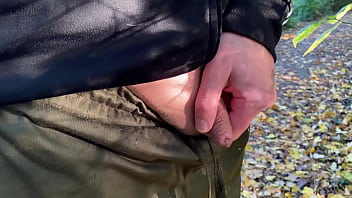 Preview 4 of Jav For Me Sleep - Neostinydick - Very small penis pissing in the public park [2024]