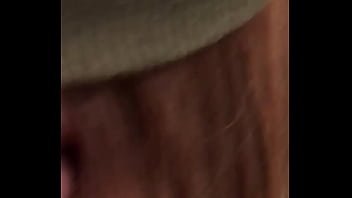 Preview 1 of Findsex Gratui Com - Ex girlfriend licking cum off my dick
