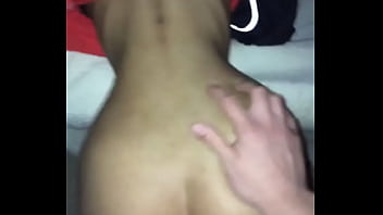 Preview 2 of Mom Vdz7 - Pisando una jovencita peque&ntilde_a
