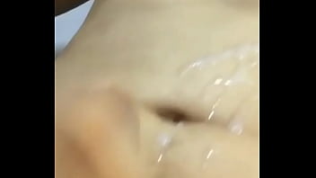 Preview 3 of Abusando De Nias De 14 - Haci&eacute_ndonos una paja para la cuarentena