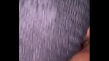 Preview 1 of Desi Girl Outdoor Sex Mms - Novinho me mamando