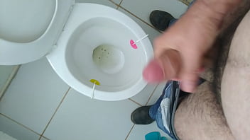 Preview 4 of Siste - Roludo exibe em banheiro do metr&ocirc_