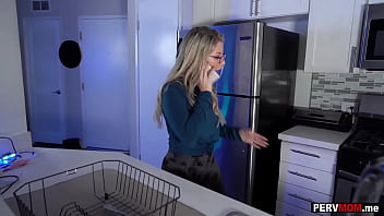 Preview 1 of Www Xxx Com 18 - My big round ass MILF stepmom disappointed in her husband again